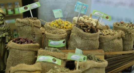 آخرین قیمت های گیاهان دارویی و ادویه جات در بازار عطاری ها
